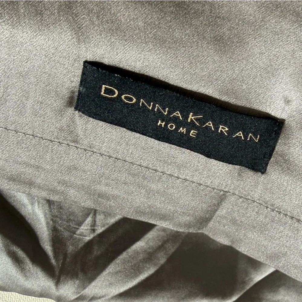 DONNA KARAN HOME 100% Silk Charcoal Standard Queen Sham Bedding 20in x 30in